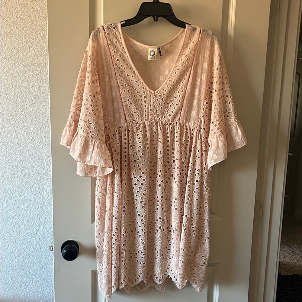 Anyhro Pale peach Eyelet Dress